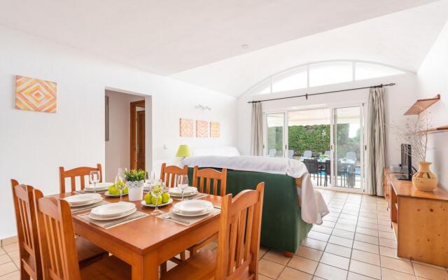 Villa Laura 245