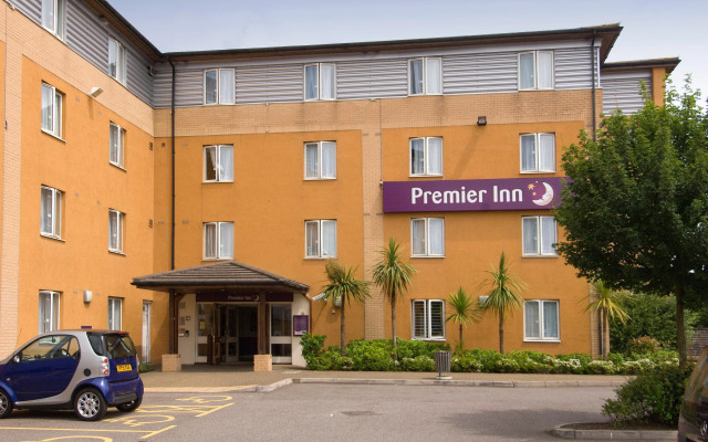 Premier Inn Croydon West (Purley A23)