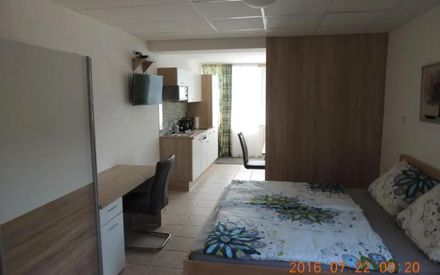 Tolnaricum Apartments