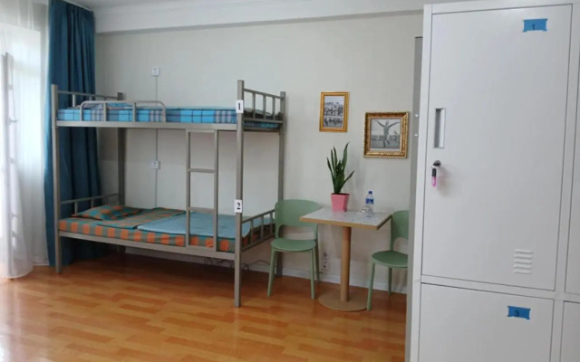 H7 Hostel