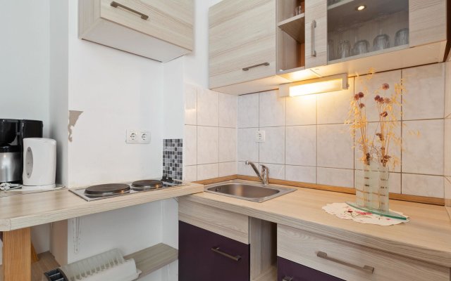 Lovely Apartment in Jadranovo near Town Center