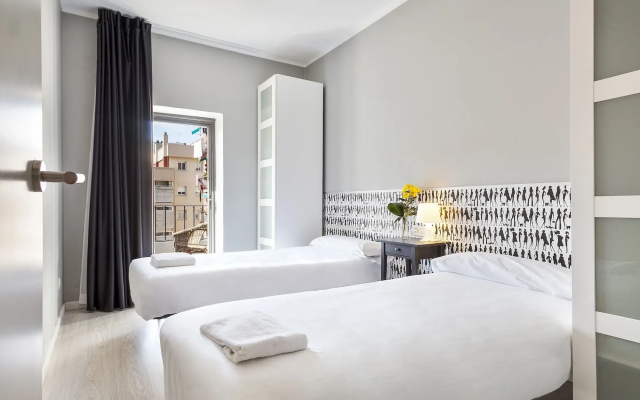 Gaia Fira rooms