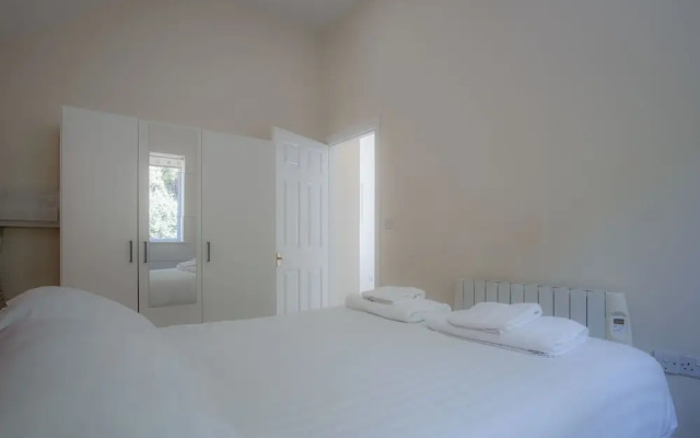 Campbell - 2 Bedroom Apartment - Pendine