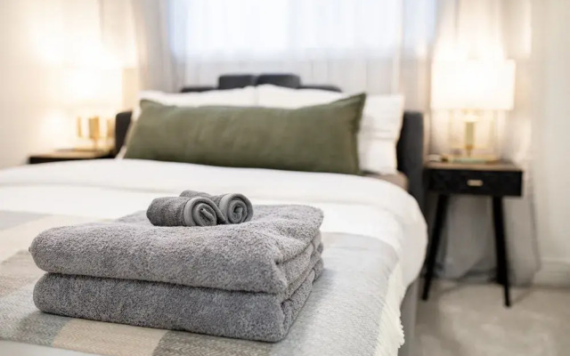 Stunning Views of the Okanagan Lake