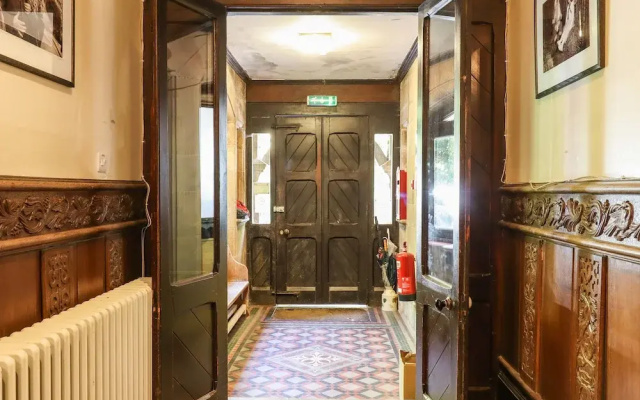 Nethercott House