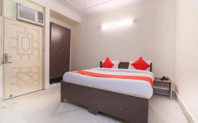 OYO 62711 Krishna Residency