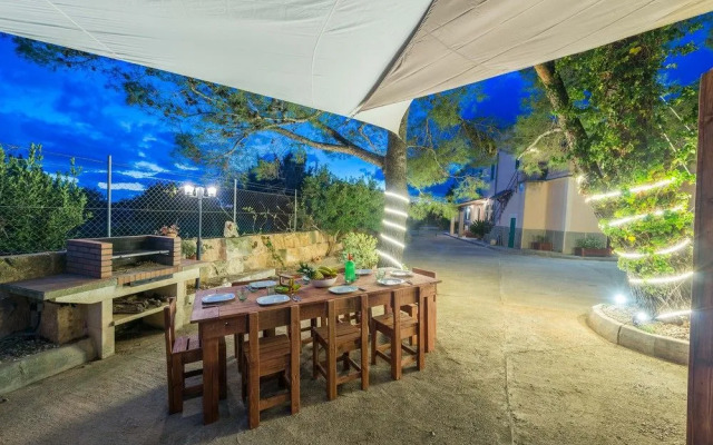 SON Alegre DE Bunyola