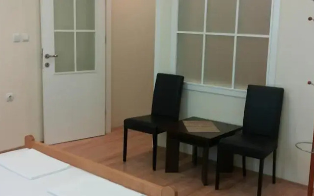 Hostel Frenky