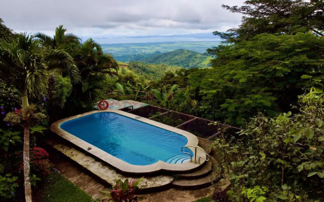 El Mirador Glamping & Apartments & Woodhouse & Swimingpool