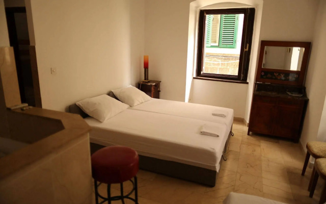 Malena Palace Experience