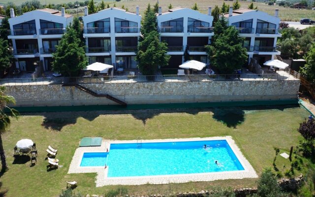 Paressa Villas