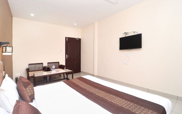Capital O 4963 Hotel Inderprasth