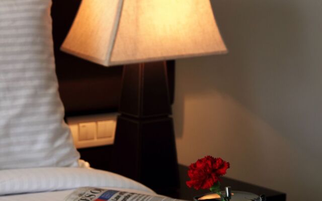 Stately Suites Golf Course Road