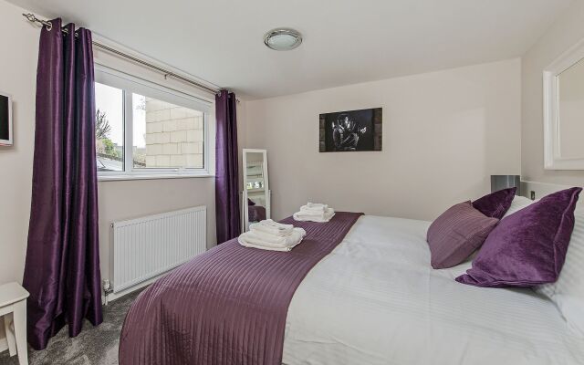 Hedgemead Court, 4 Star Gold Luxury 2 Bedroom Apartment in Bath City C