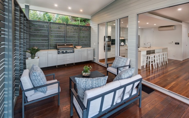 The Vue on Hamilton Island Deluxe Ocean View 4 Bedroom Refurbished Hou – Guest Rooms – Hamilton Island