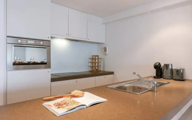 Beachside 3-bedroom Duplex Near Sea