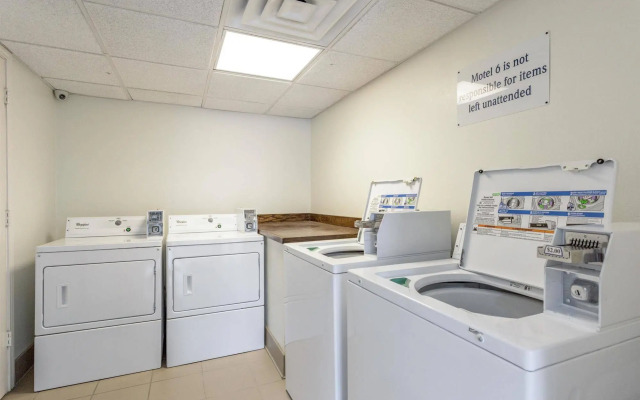 Motel 6 Bryan, TX - College Station