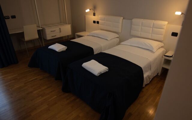 Master Hotel