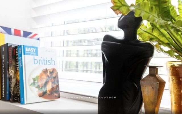 The Honeycomb Apartment