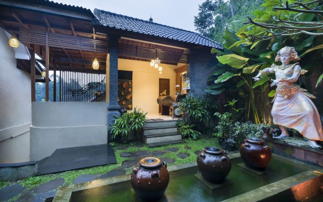 Desak Putu Putera Cottages