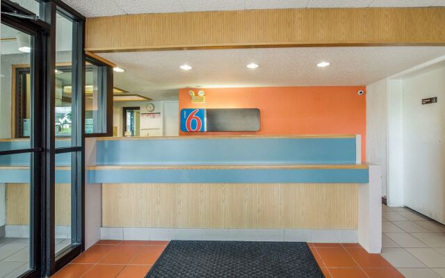 Motel 6 Columbus - Worthington