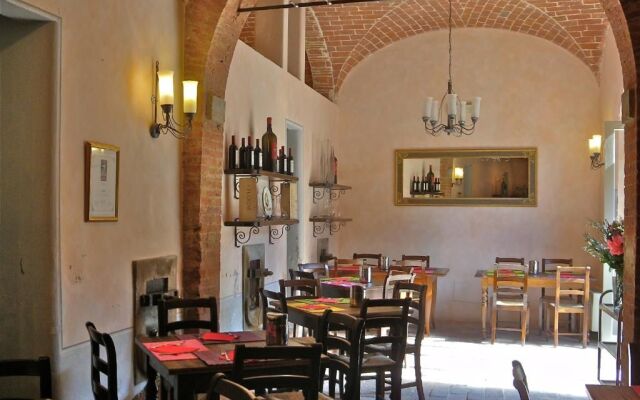 Borgo Di Colleoli Resort