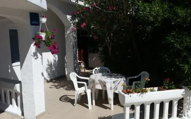 Apartments Milka Pag