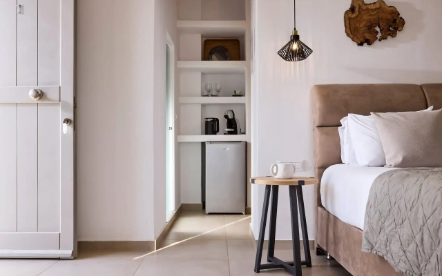 Kedros Milos Suites