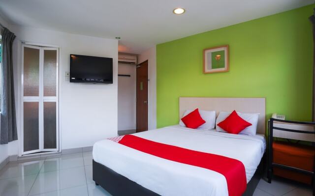 OYO 981 Ant Cave Hotel