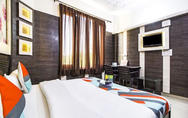 FabExpress Royal Residency Suites