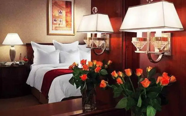 Renaissance Zurich Hotel