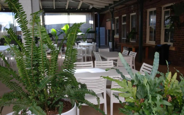 The Fed and Bed Temora