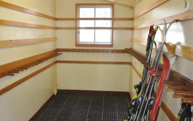 Ripparoo Ski Lodge