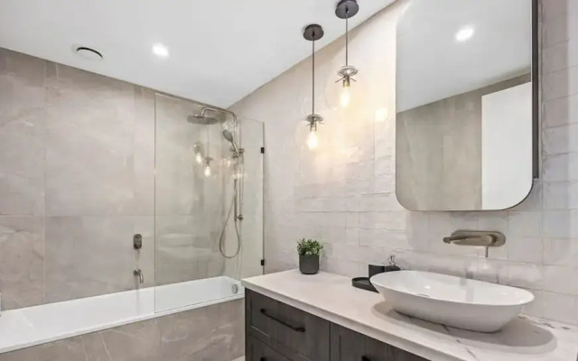 Beach Street Luxury 3 Bed With Beach Bay Views