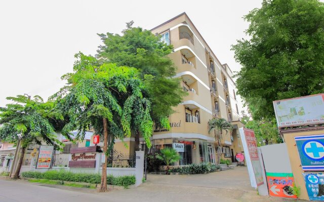 Royal Pimand by OYO Rooms