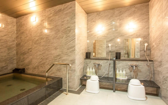 Kuretake Inn Osaka Midousuji Hommachi