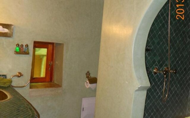 Riad CharCam - Adults Only