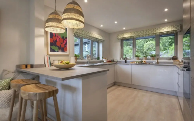 Barakat Lakes Escape