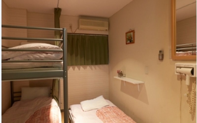 Hotel 3000 Jyuraku - Hostel