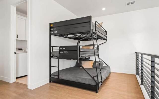 Seamons 5 Bedroom Home