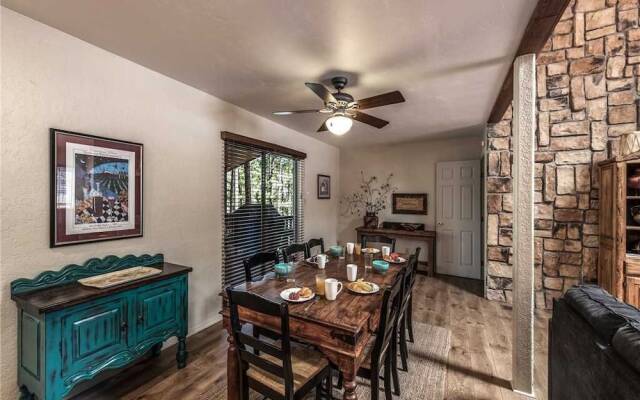 Lehrs Lair - Five Bedroom Cabin