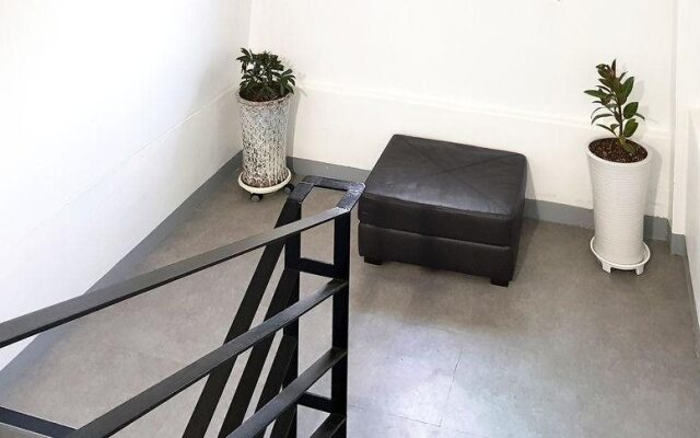 Guesthouse Enoch - Hostel