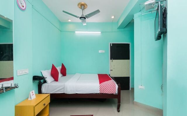 OYO Flagship 10471 Hotel Samrat Palace
