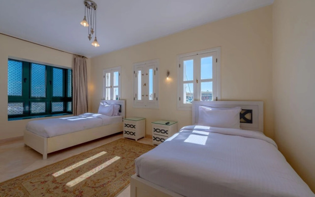VESTA - Superior APT - 4BR - Marina