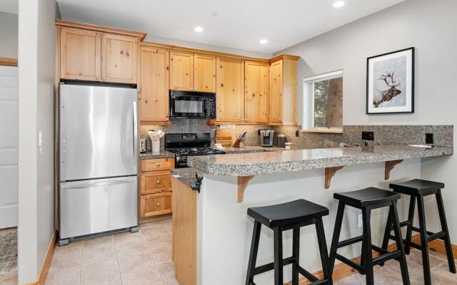 Timberfalls 1902 2 Bedroom Condo by RedAwning