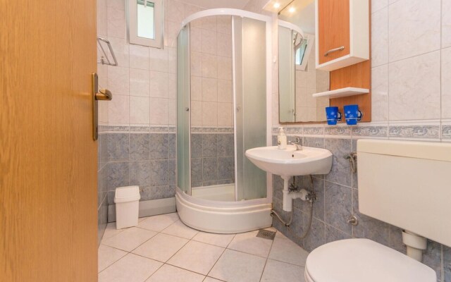 Amazing Apartment in Banj With Wifi and 2 Bedrooms