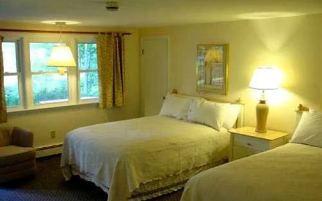 Cape Wind Waterfront Resort-Falmouth, Cape Cod