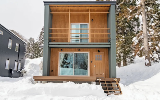 Creekside Chalets Hakuba