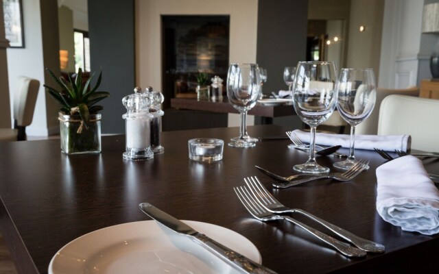 Sandy Cove Hotel