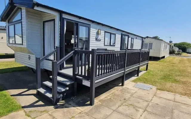 Mikey 3 bed Balcony Rhyl